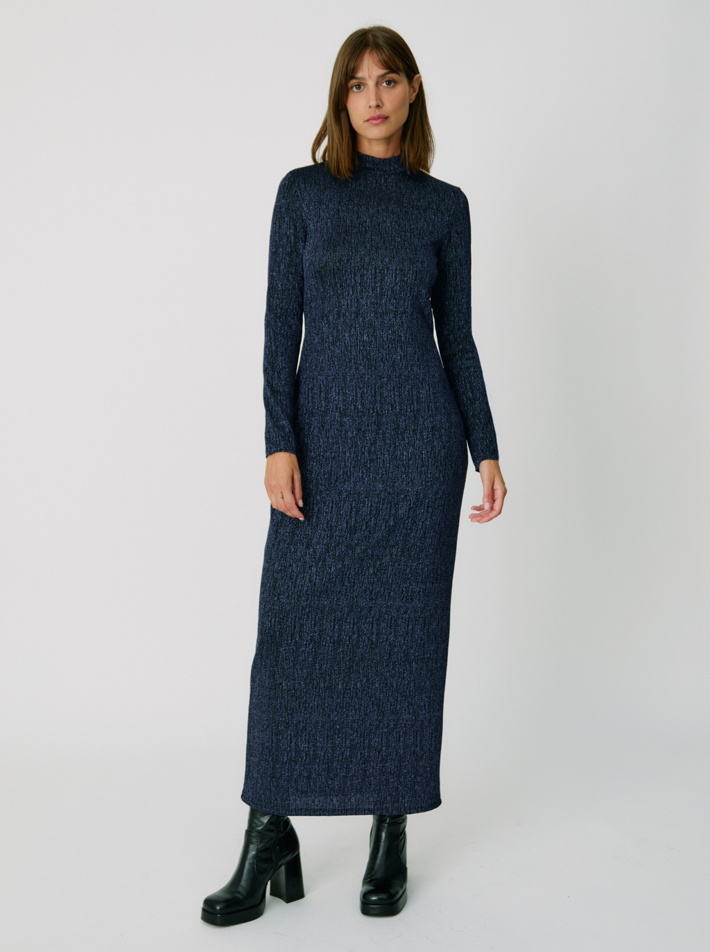 Vestido azul brillante