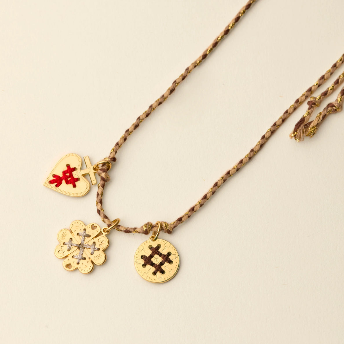 ISAURE cord necklace