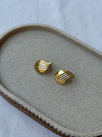 Boucles D’Oreilles Napier Vintage - Gouttes Sculptées Dorées