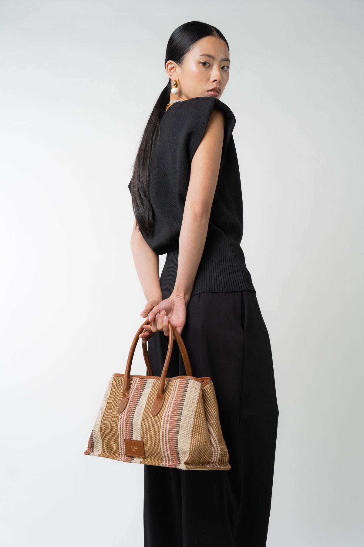 Lyn Handbag - Camel
