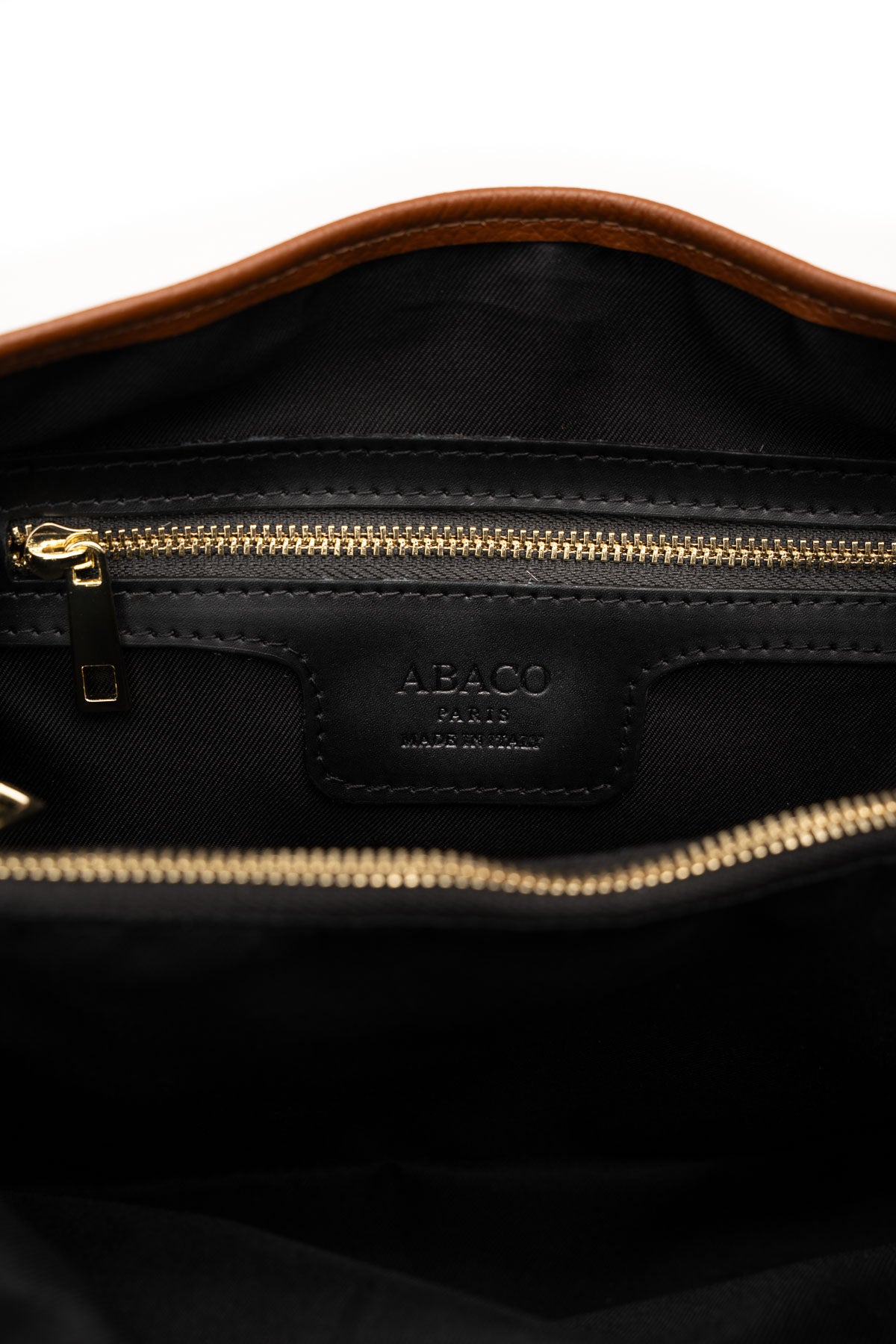 Lyn Handbag - Camel
