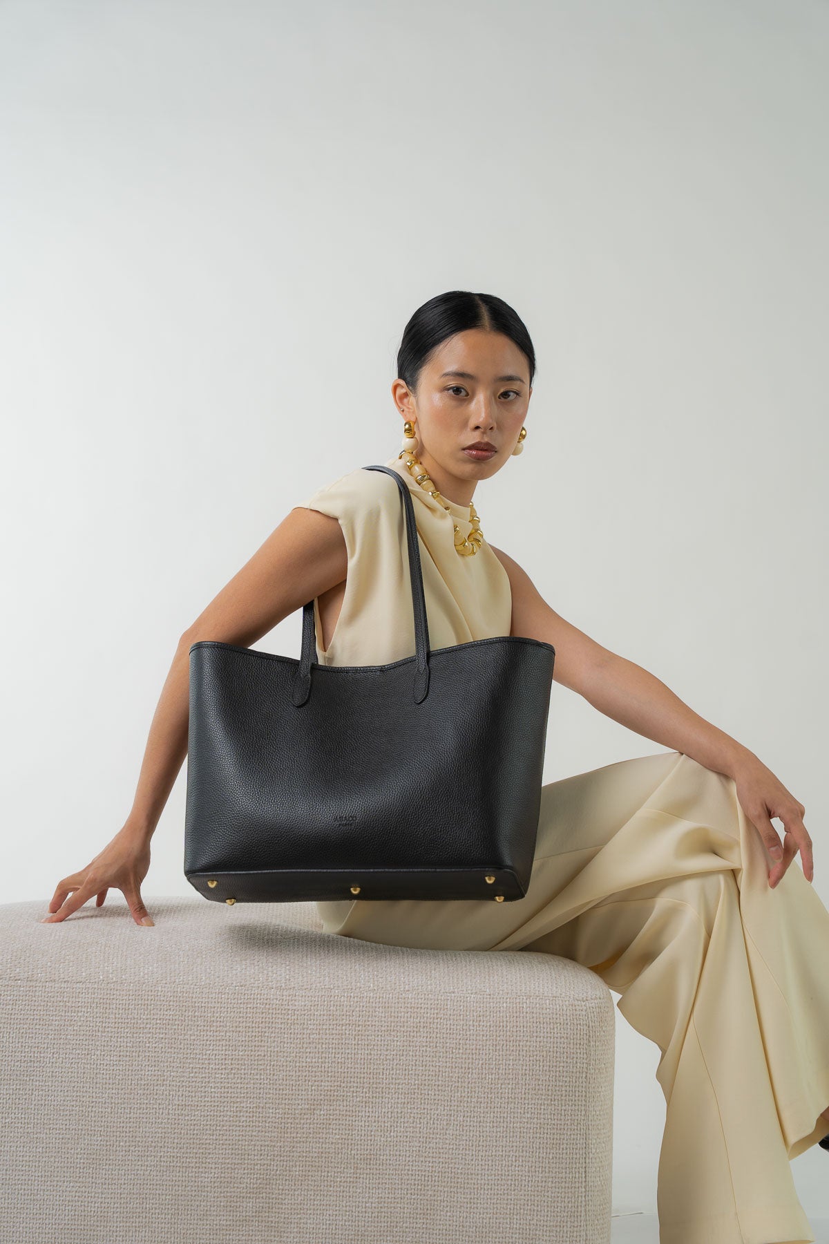 Sola Tote Bag - Black