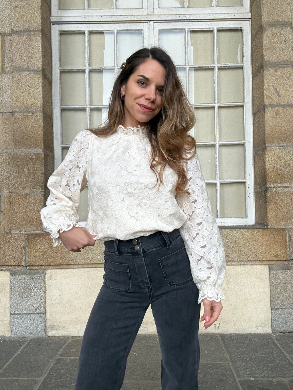 Blouse En Dentelle Écrue Alma