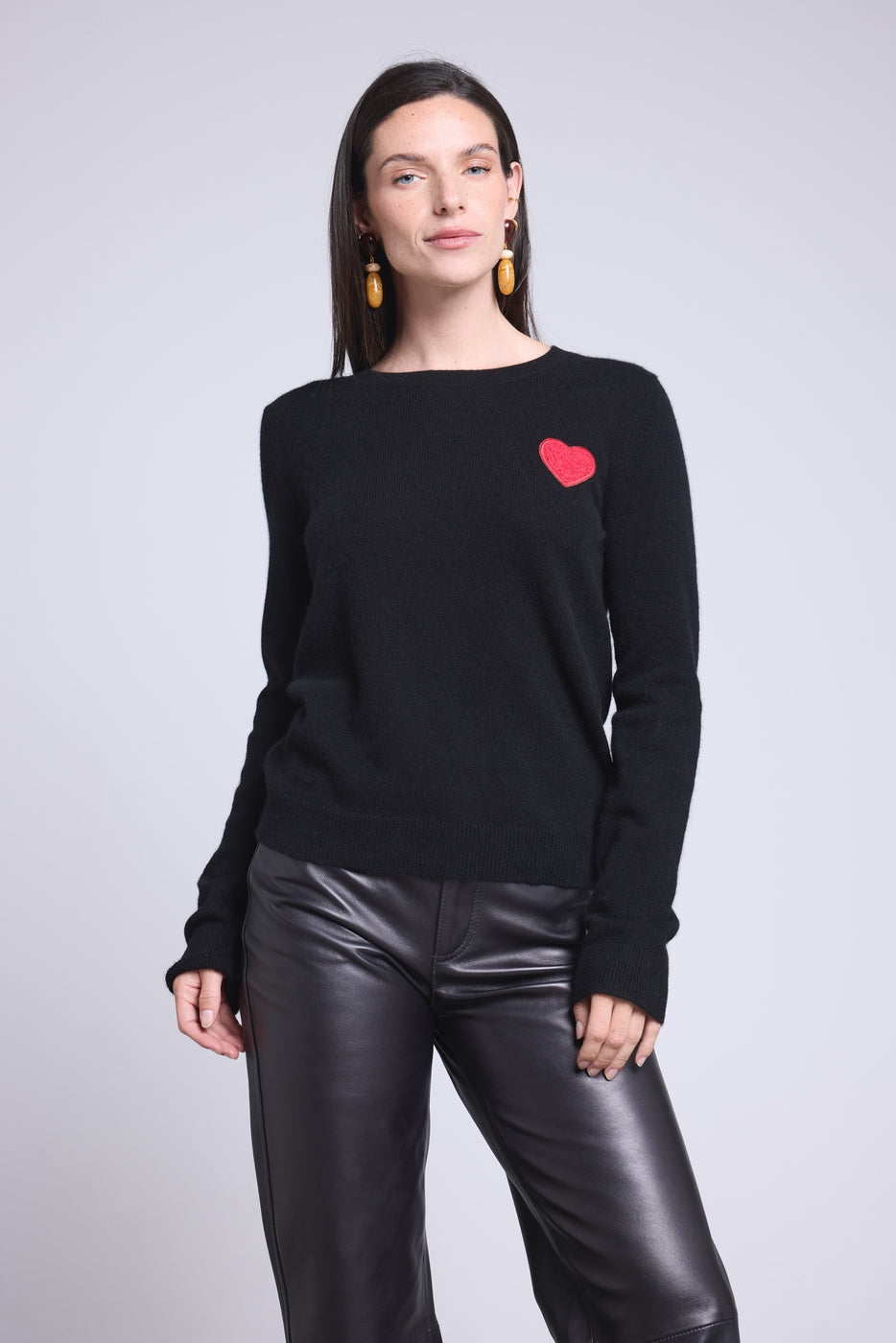 Jersey de cuello redondo con corazón de pompón Anubis - Negro rojo - Mujer