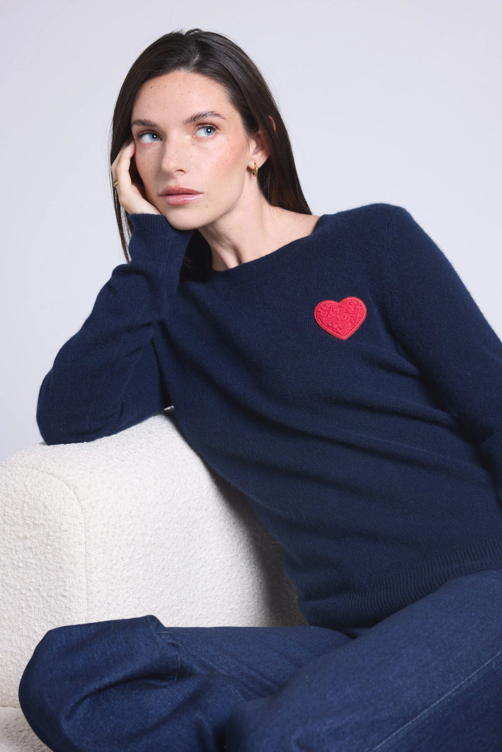 Jersey de cuello redondo con corazón y pompón Anubis - Azul marino rojo - Mujer