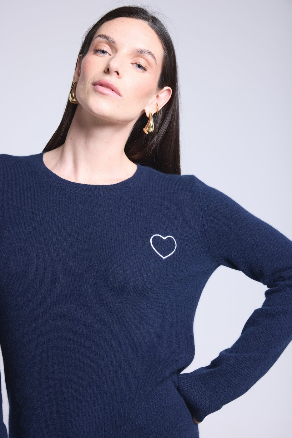 Jersey Cuello Redondo Corazón Bordado Anubis - Azul Marino Blanco - Mujer