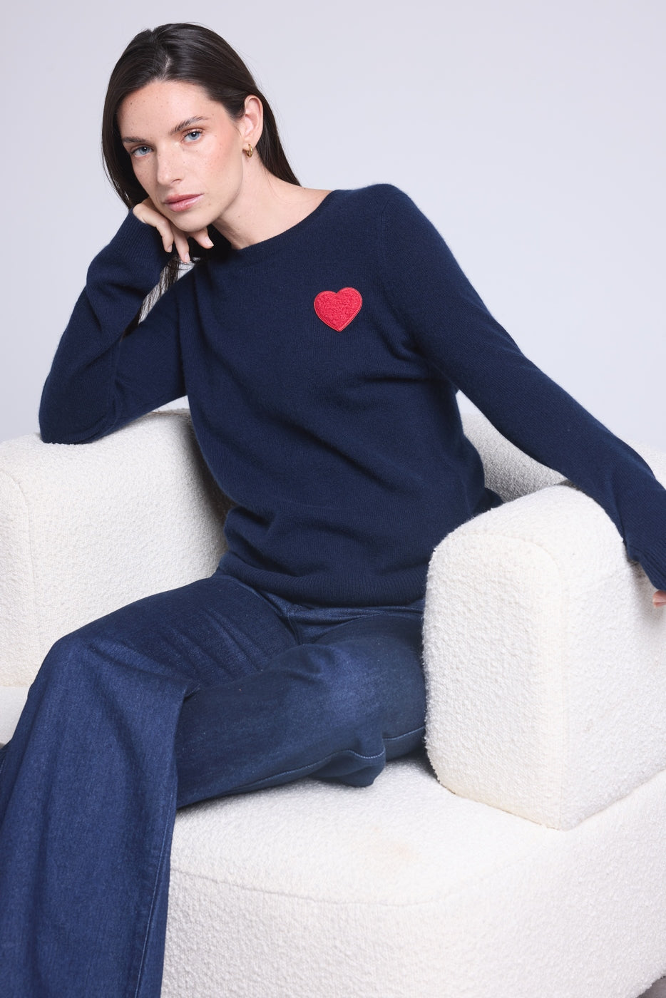 Jersey de cuello redondo con corazón y pompón Anubis - Azul marino rojo - Mujer