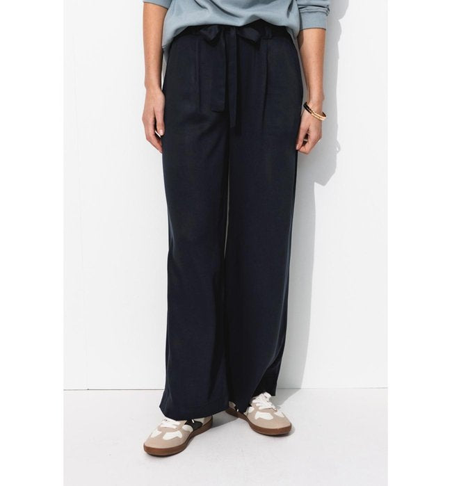 Pantalón de mujer ancho y fluido liso azul oscuro