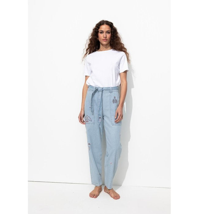 Women's Light Embroidered Jeans - Plain Dark Jeans