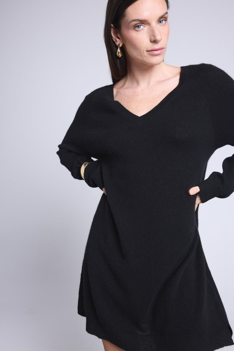 Vestido con cuello en V April - Negro - Mujer