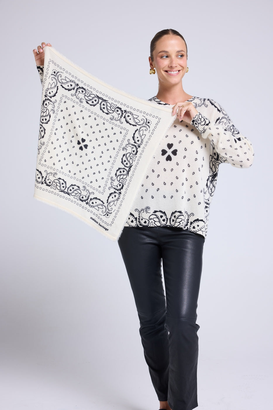 Unisex Bandana Scarf 54*54 Arizona in Cashmere - White Black