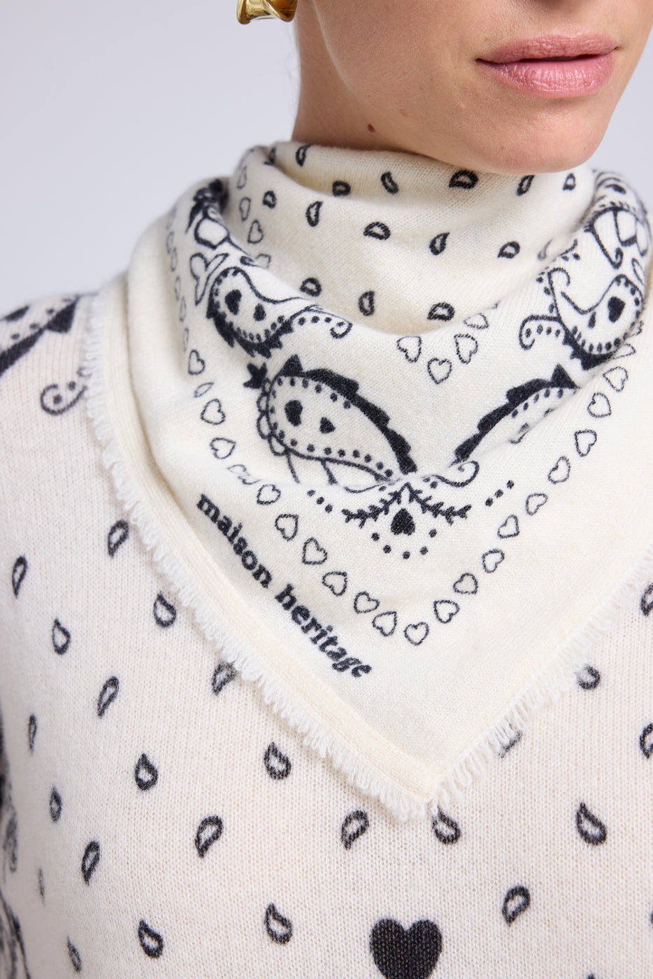 Unisex Bandana Scarf 54*54 Arizona in Cashmere - White Black