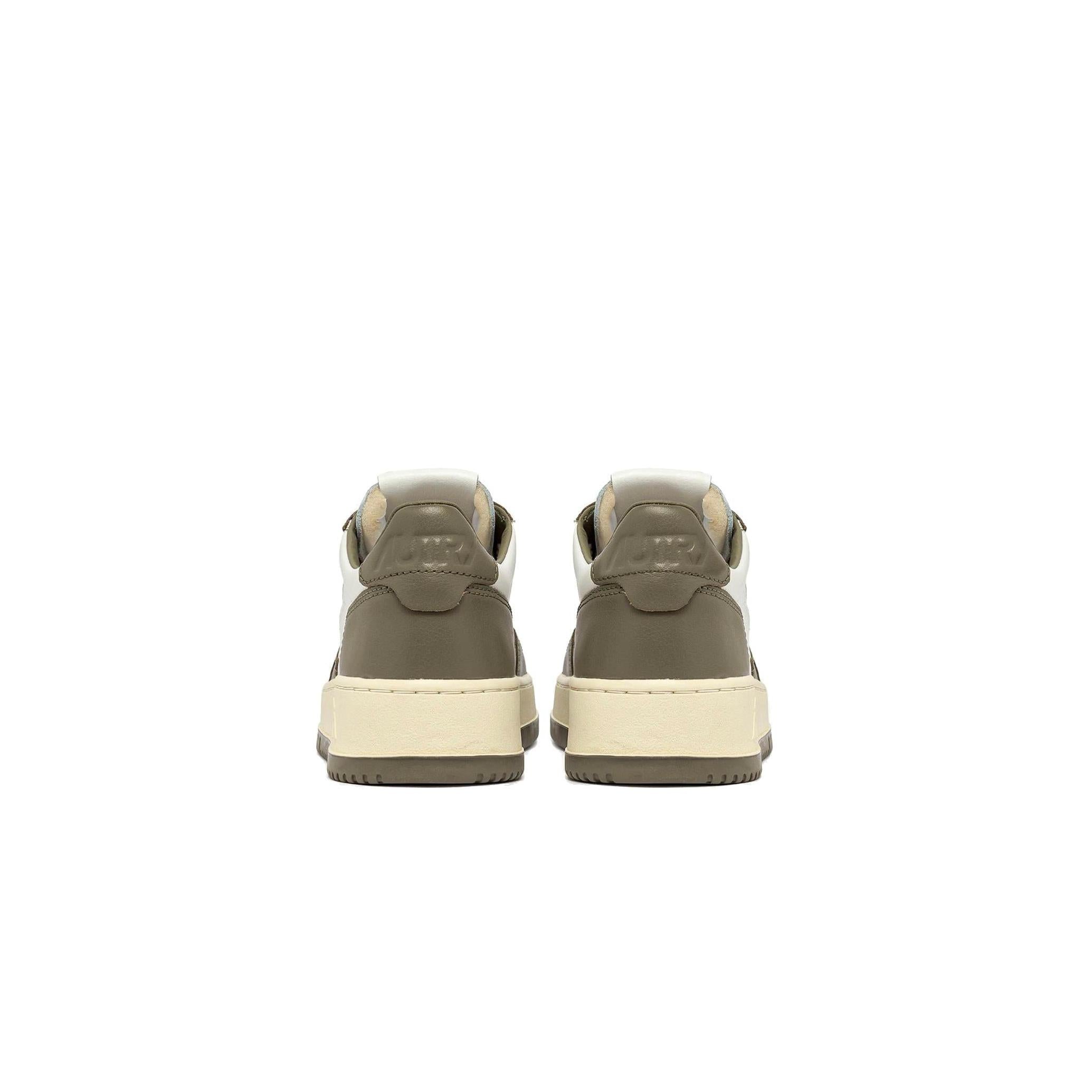 Autry Medalist Leather Low White Covert Green (W) - White