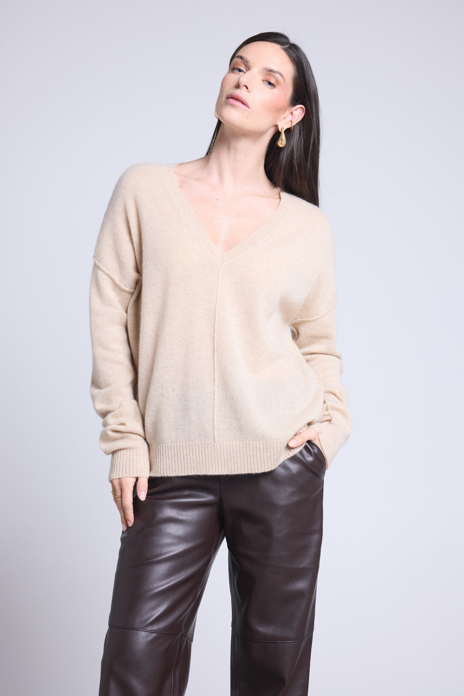 Pull Col V Oversize Coutures Aura - Beige Creme - Femme