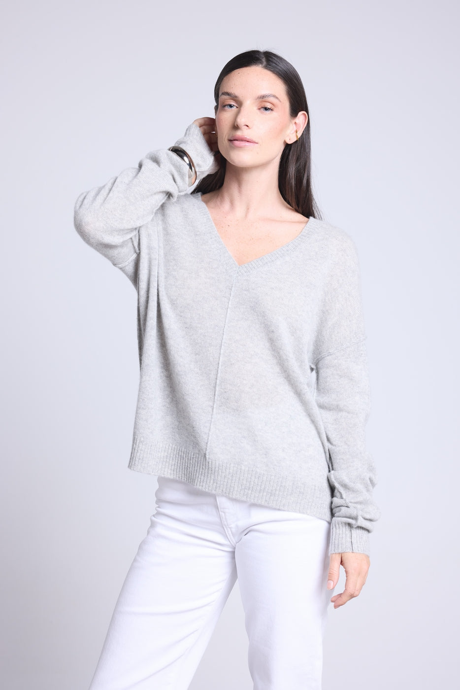 Jersey oversize de cuello en V con costuras Aura - Gris claro - Mujer