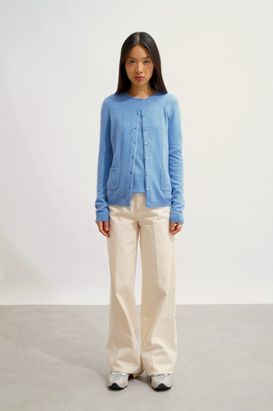 Round Neck Cardigan - Caron - Sky