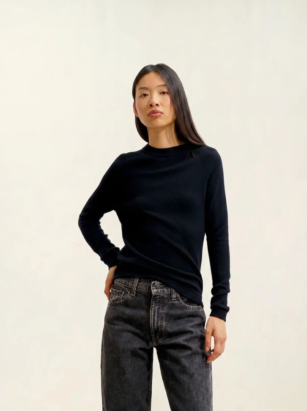 Round Neck Jumper - Ecrin - Black