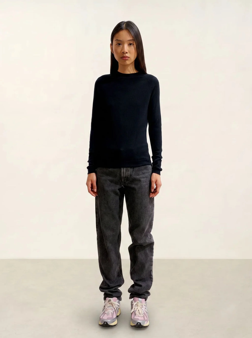 Round Neck Jumper - Ecrin - Black