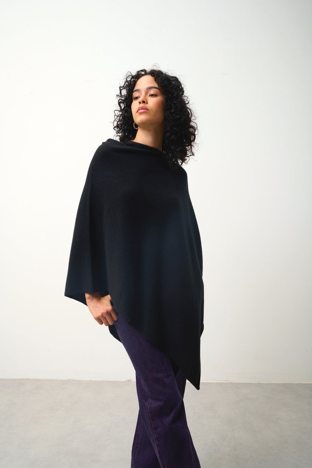 Poncho - Carra - Black