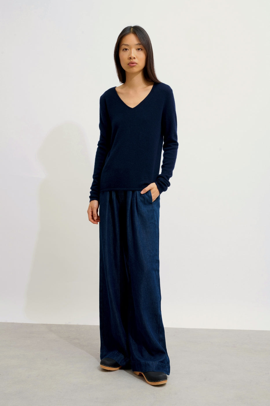 V-Neck Jumper - Galise - Navy