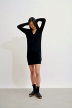 Vestido con cuello en V - Capelet - Negro