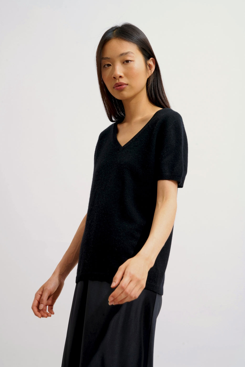 V-Neck T-Shirt - Kali - Black
