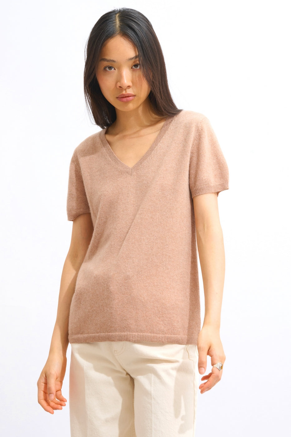 V-Neck T-Shirt - Kali - Mottled Camel