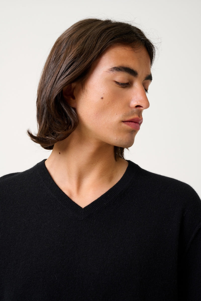 V-Neck Jumper - Timeo - Black