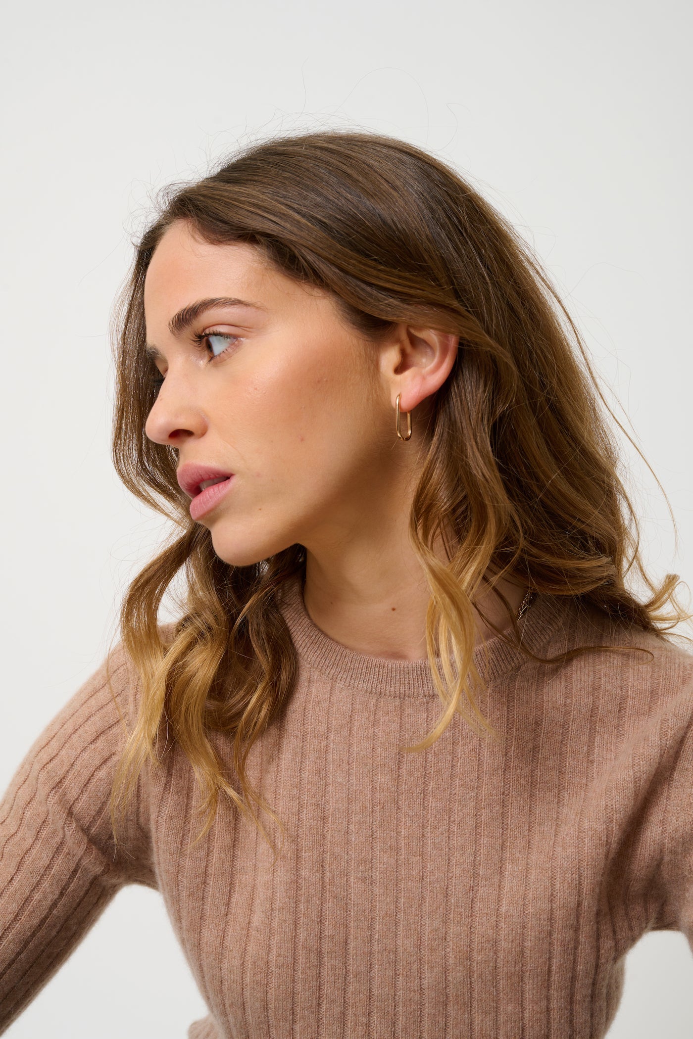 Round-Neck Jumper - Bella - Marl Camel