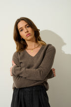 V-Neck 4-Ply Jumper - Chelsea - Taupe Chiné
