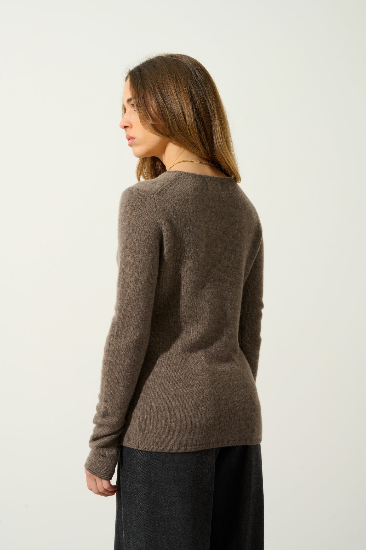 V-Neck 4-Ply Jumper - Chelsea - Taupe Chiné