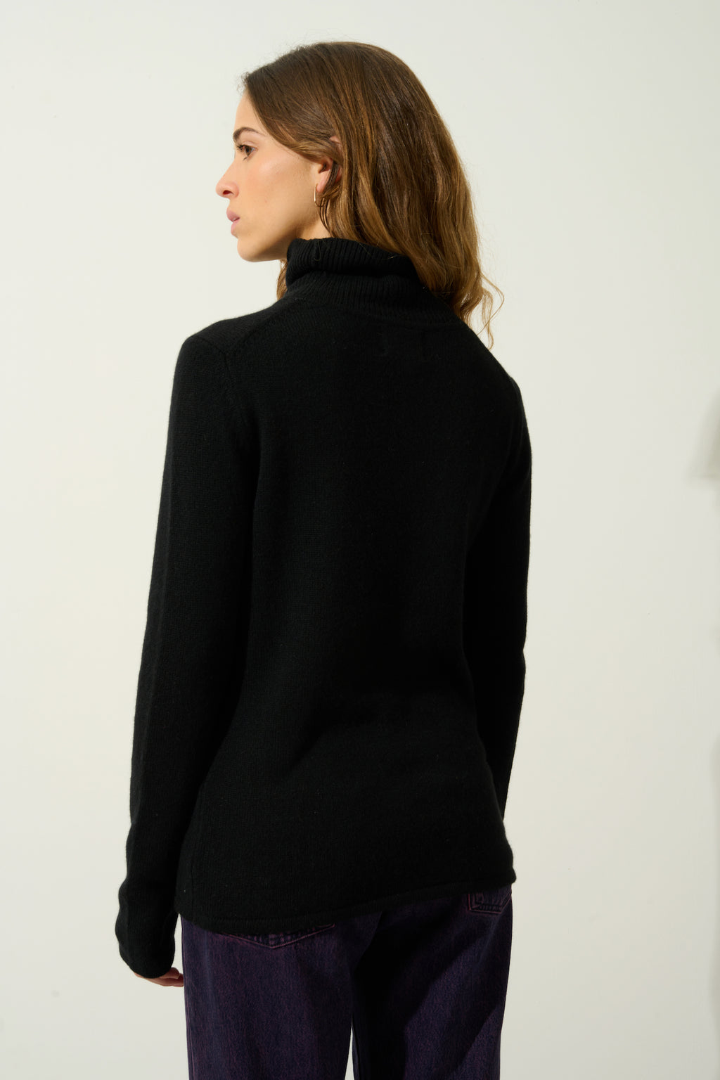 Jersey Cuello Vuelto 4 Hilos - Linda - Negro