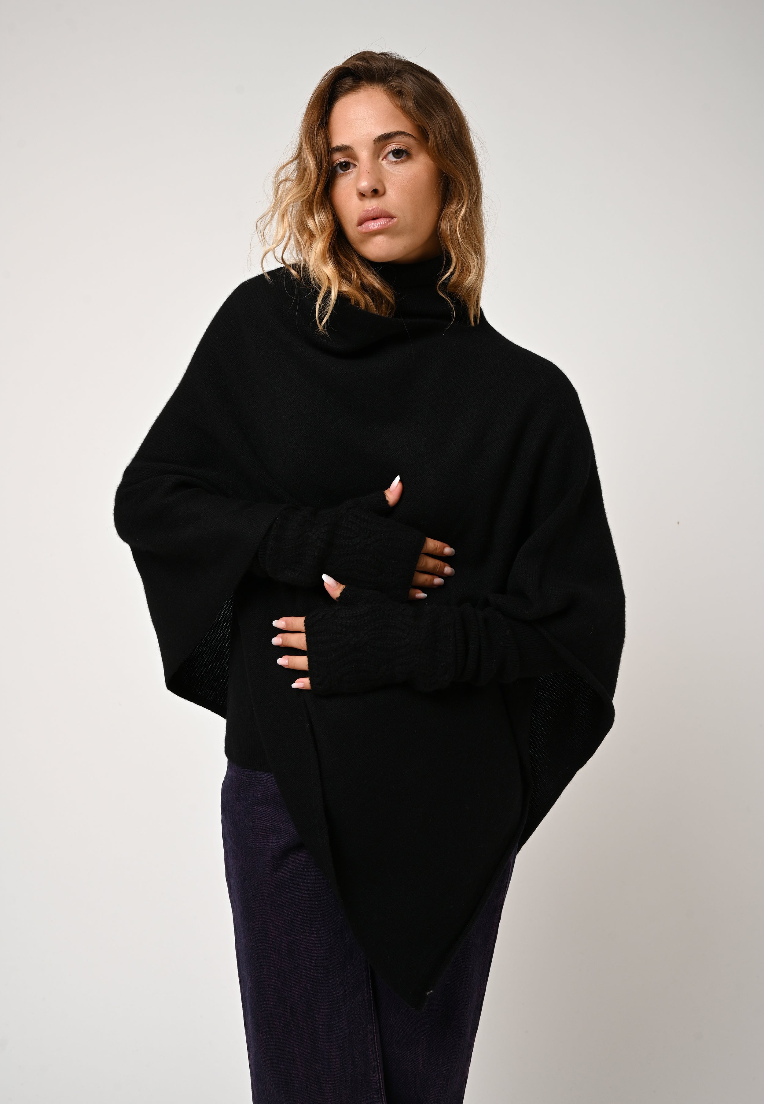 4-Ply Poncho - Meryl - Black
