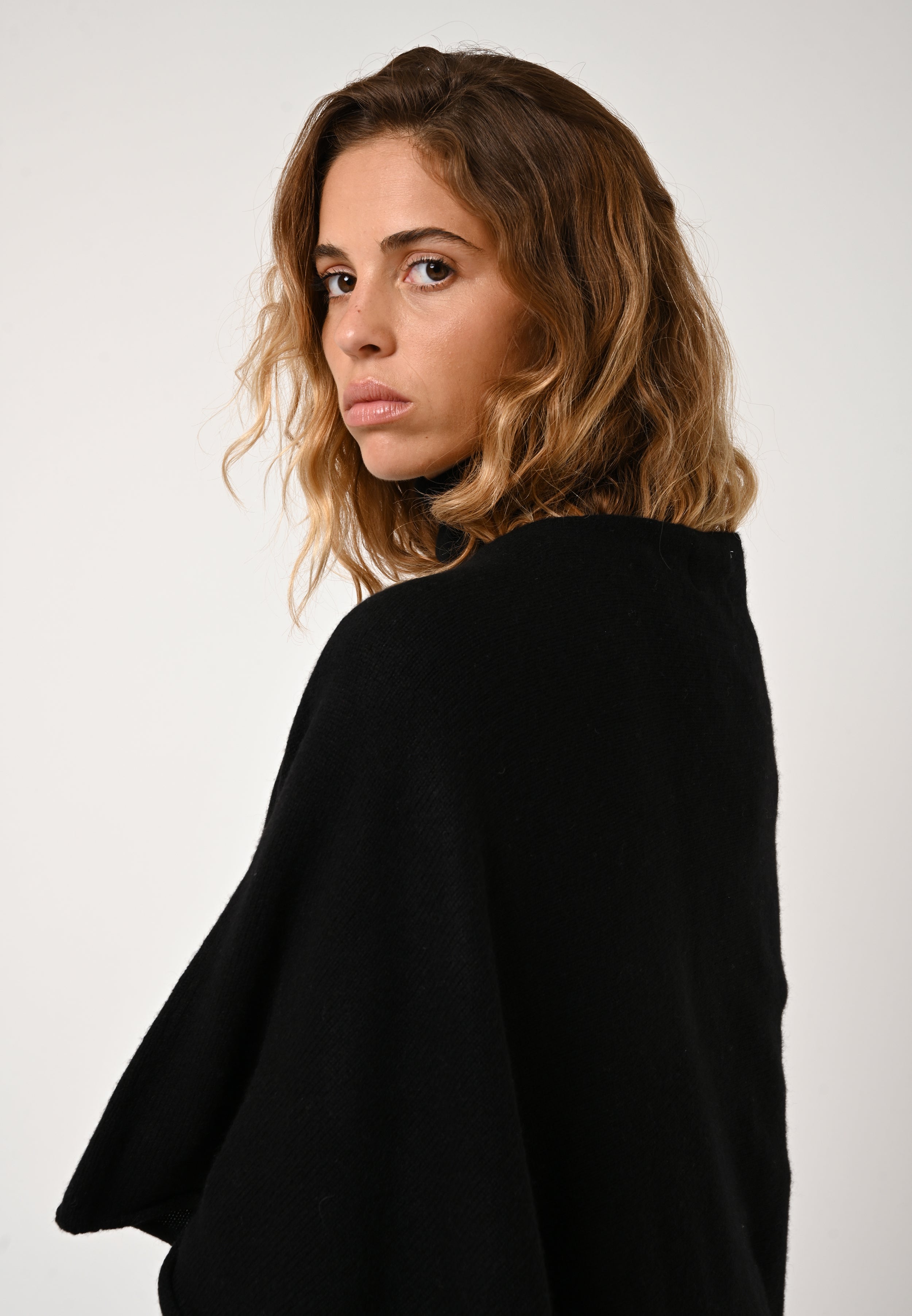4-Ply Poncho - Meryl - Black