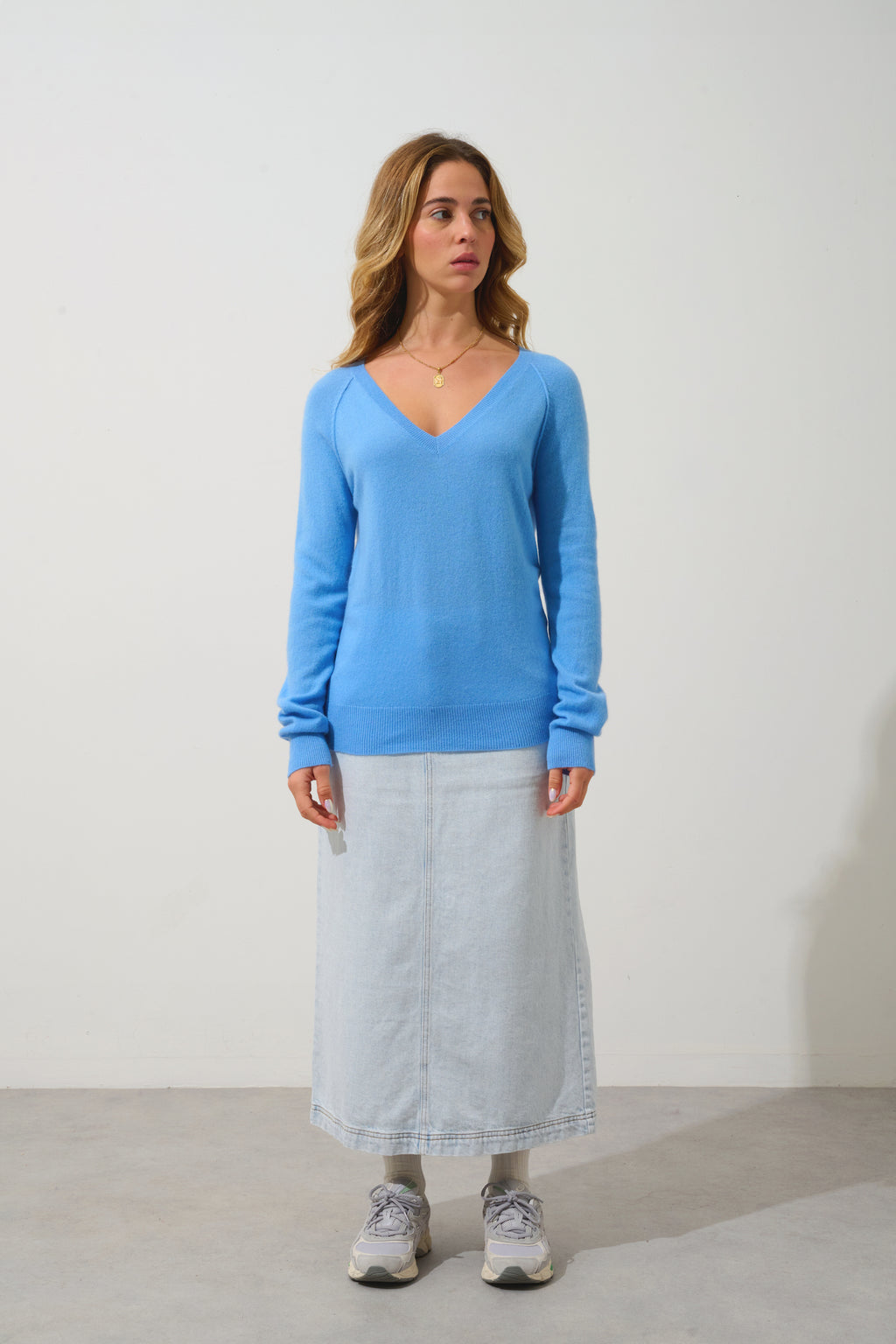 V-Neck Jumper - Giusalet - Baby Blue