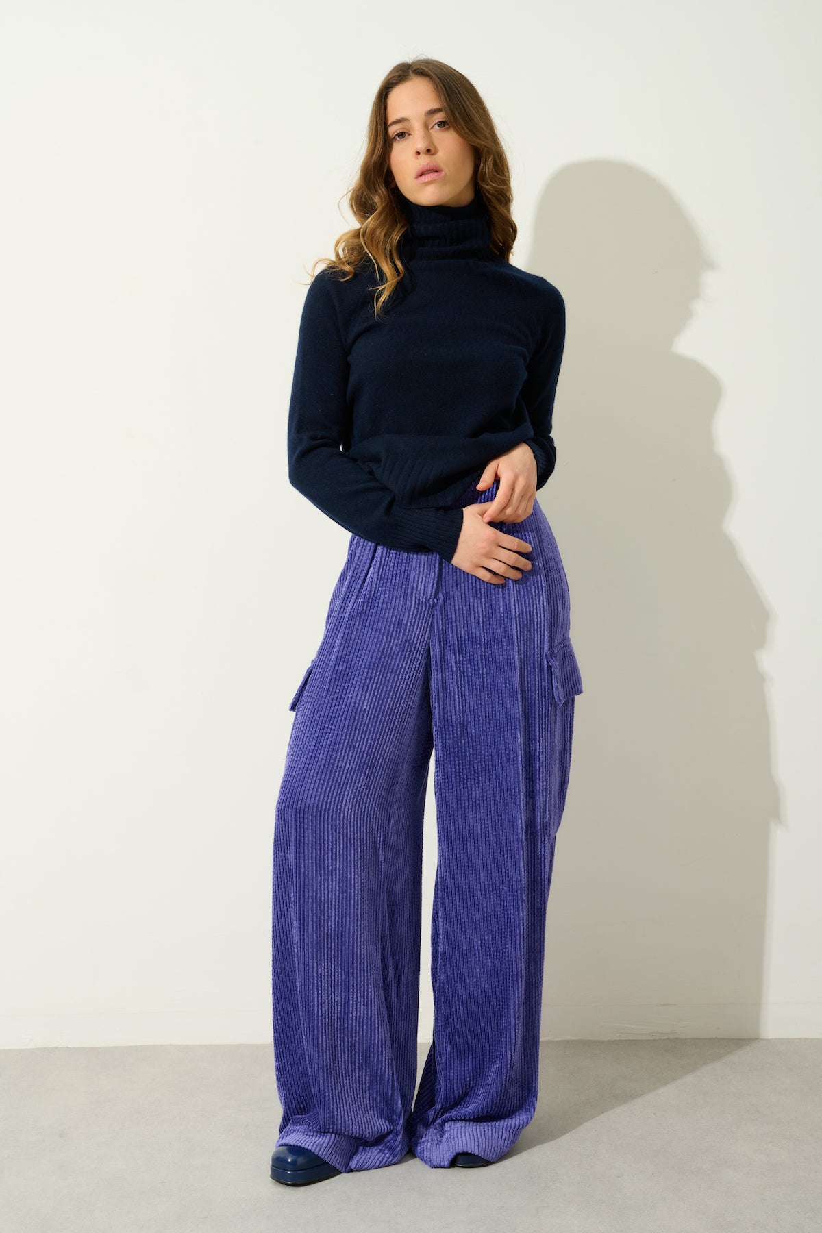Cassy Roll Neck Jumper - Navy - 100% 2-Ply Cashmere - Jersey - Women