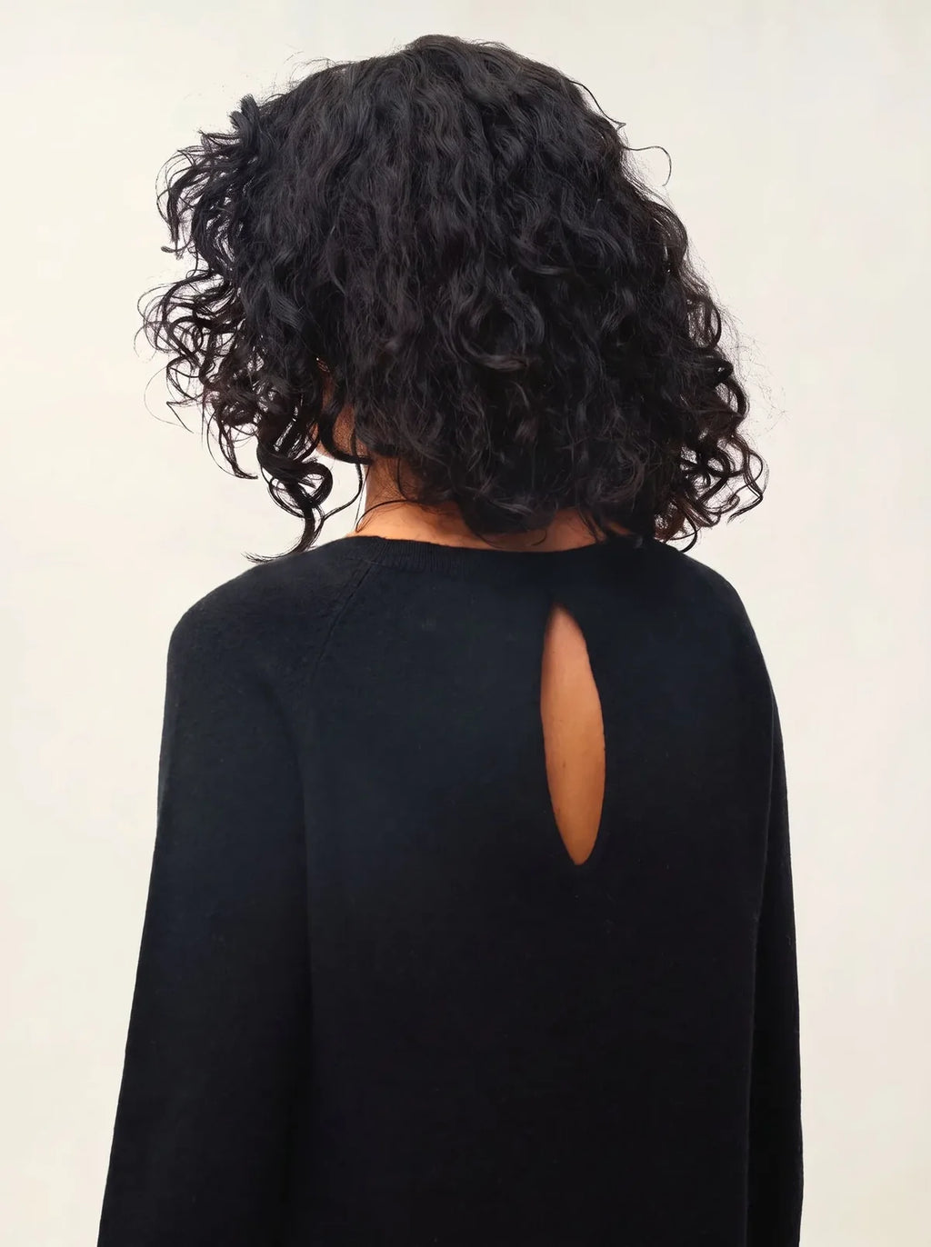 Maglione Scollo a Barchetta Goccia Dietro - Dibona - Nero