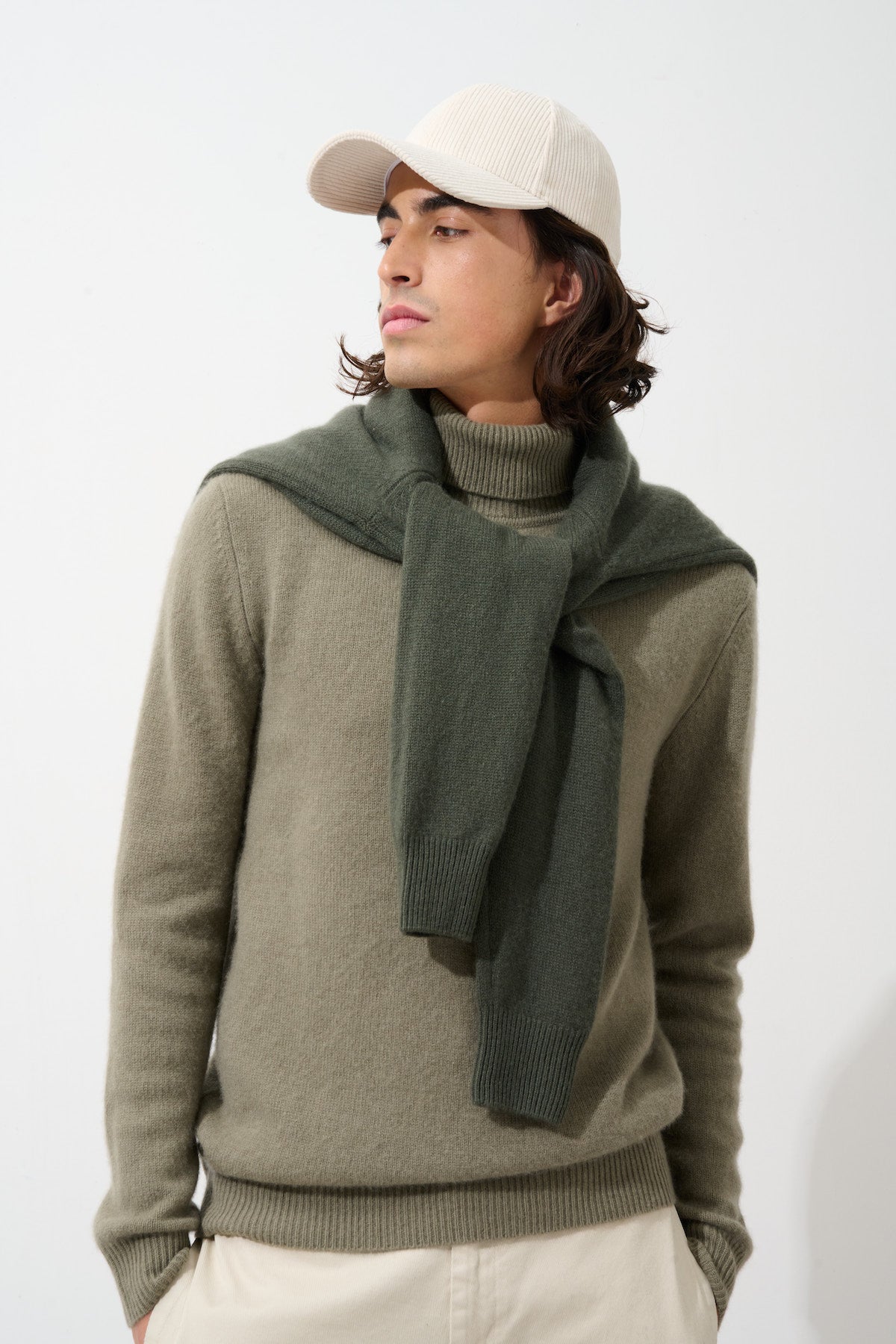 Jersey de cuello alto de 4 hilos Martin - Army - 100% cachemir de 4 hilos - Hombre