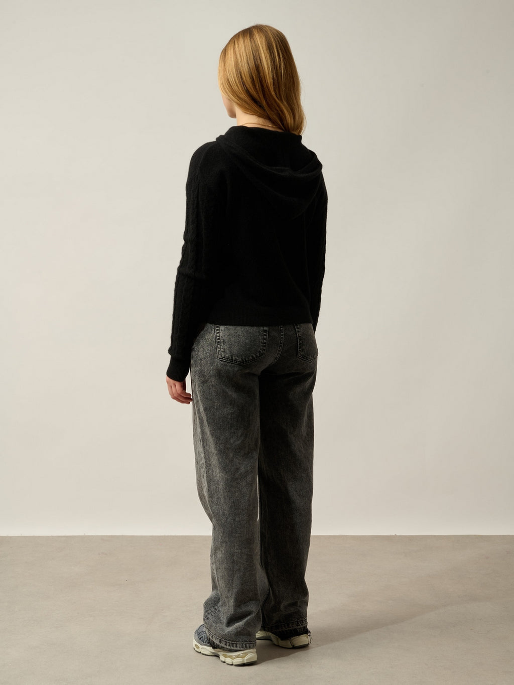 Svalinna Hooded Jumper - Black