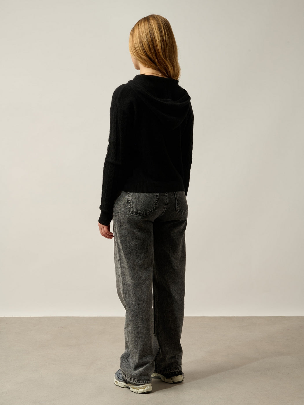 Svalinna Hooded Jumper - Black