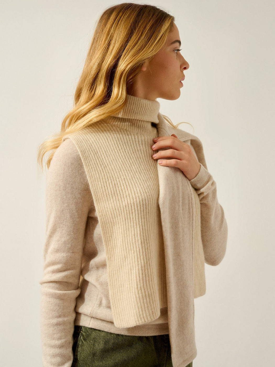 Open Poncho Roll Neck 4 Fils Siv - Oat