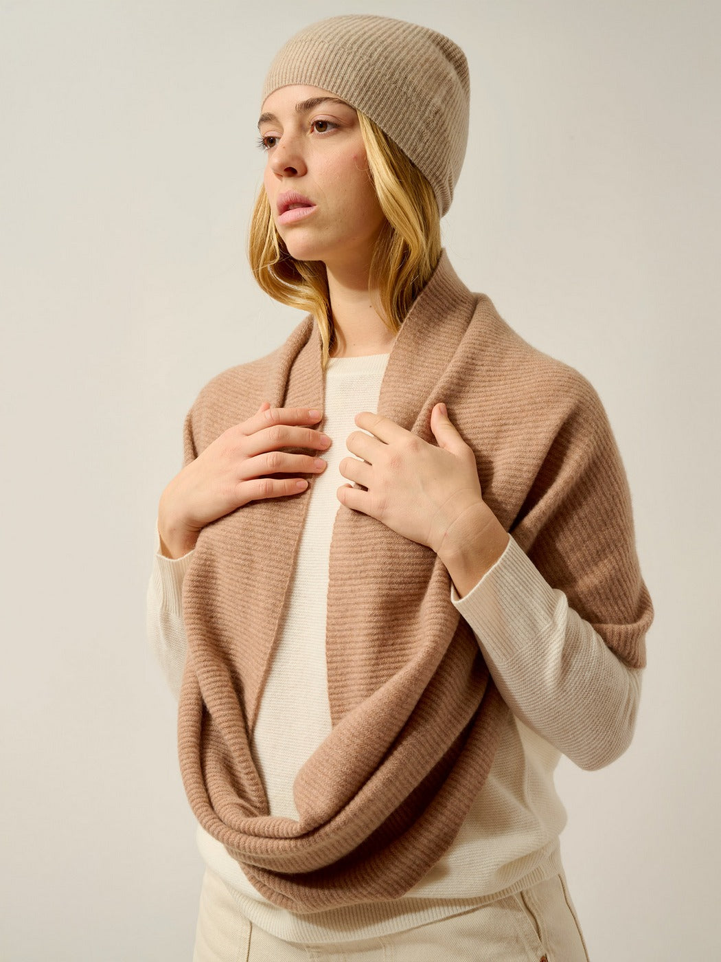 Andrea Beanie - Light Camel Marl