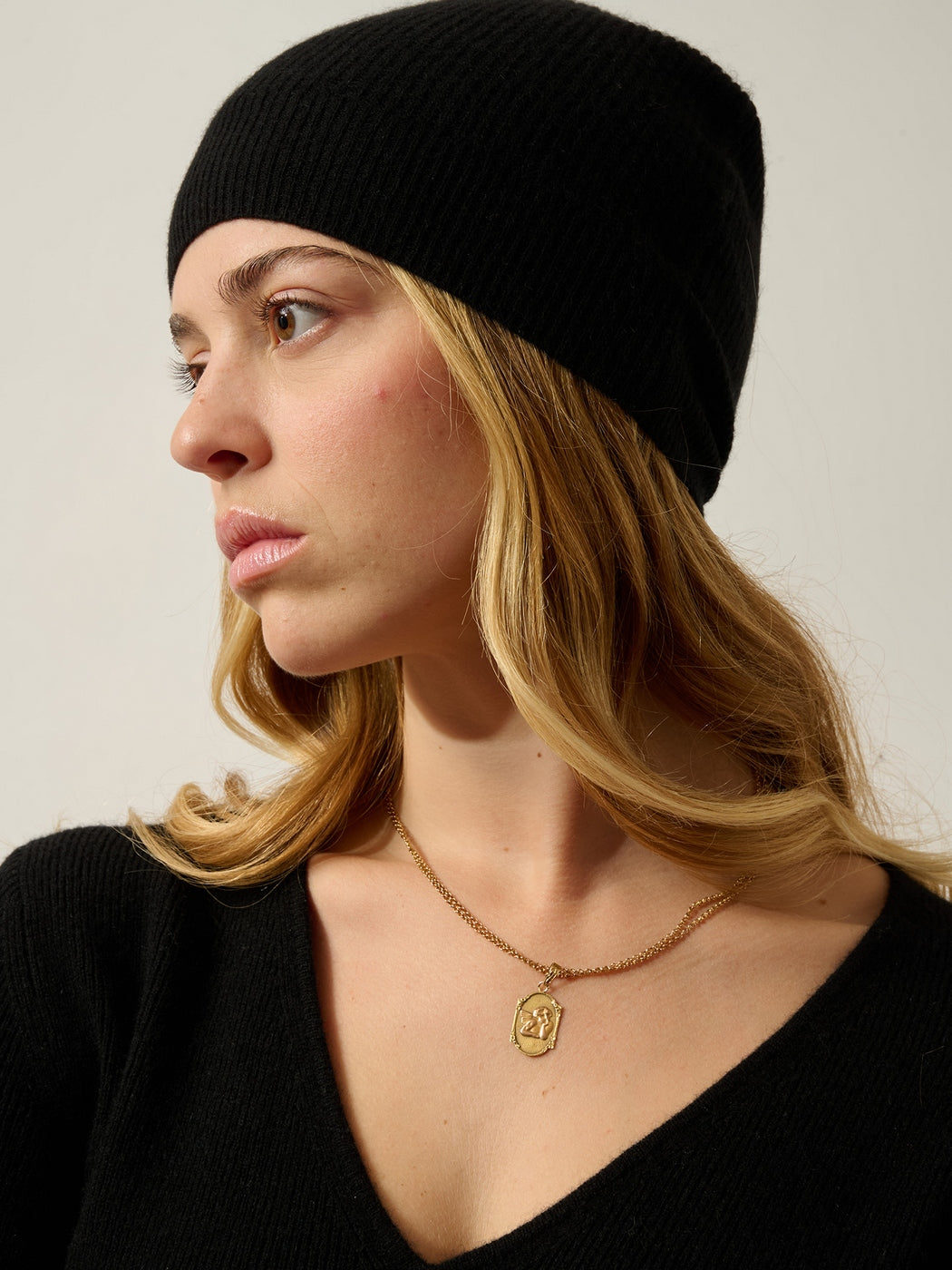 Andrea Beanie - Black