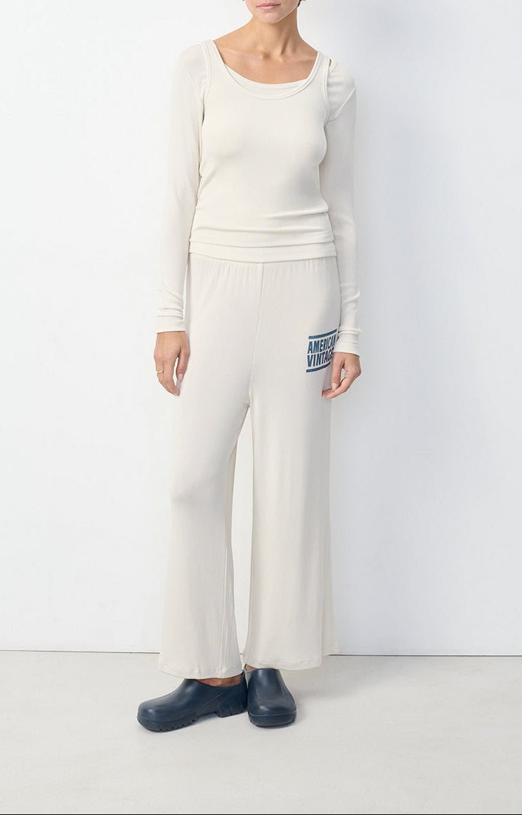 Jogging Amplio - Crema - Mujer