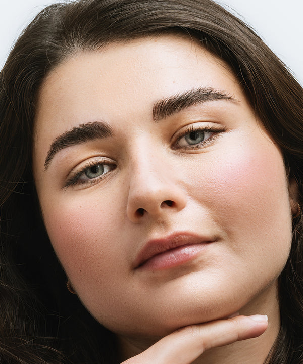 Brow Up + Tinte de Cejas - Tratamiento en Instituto