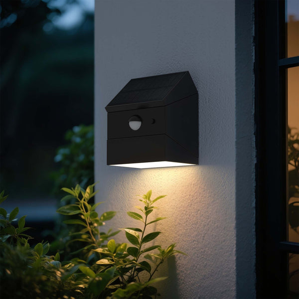 Lumicube - Solar Wall Lamp - Plastic - Black