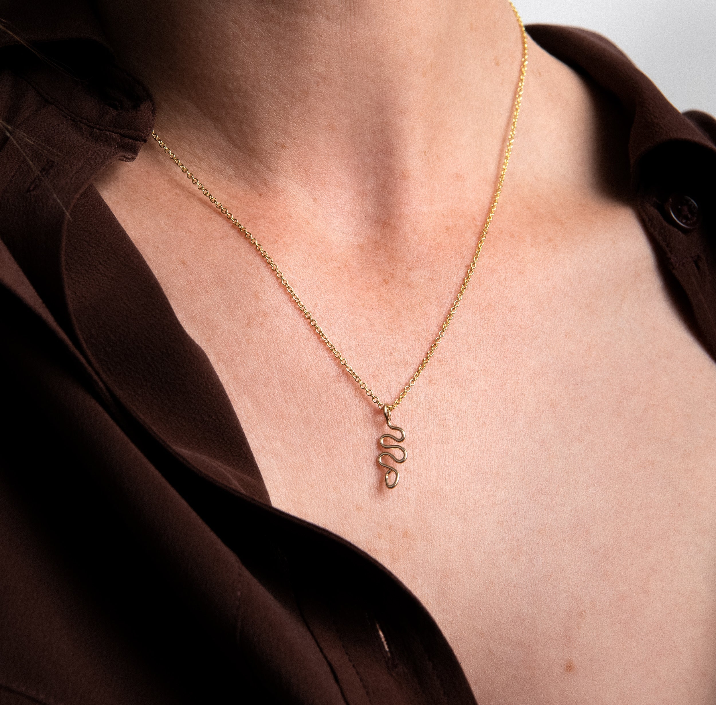 Collar Charms Serpiente para llevar en la muñeca — envío rápido y seguro