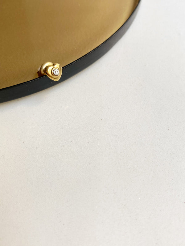Boucle D'Oreille À L'Unité Greta