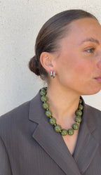 Collana con perla colorata