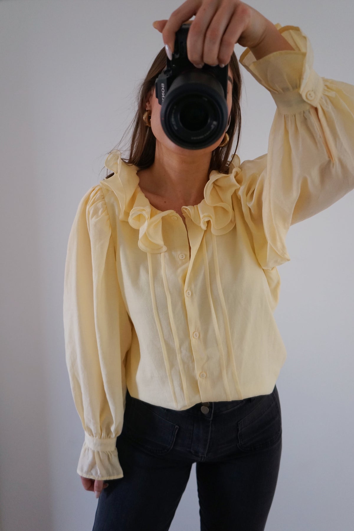 Brune light yellow blouse